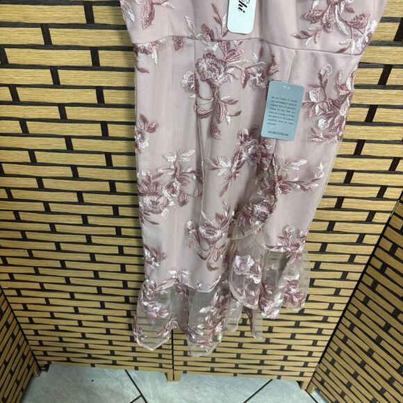 Chi Chi London Pink Lace Dress Size 6 - Picture 5 of 11